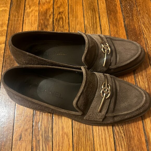 Chanel Loafers - Picture 2 of 16